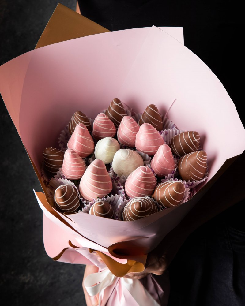 Chocolate Strawberry Bouquet - Image 4