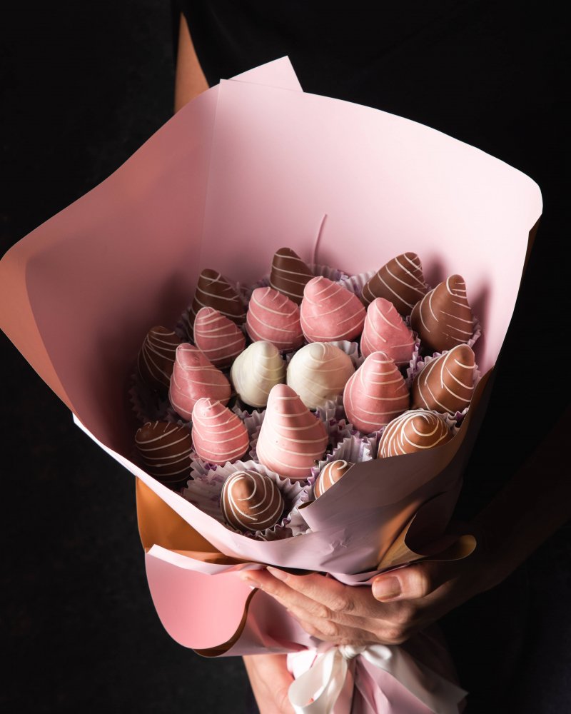Chocolate Strawberry Bouquet - Image 2