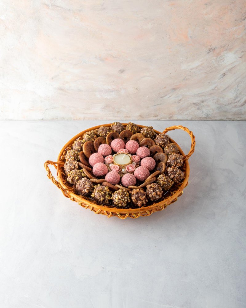 Diwali Hamper with Truffles and Dried Fruits