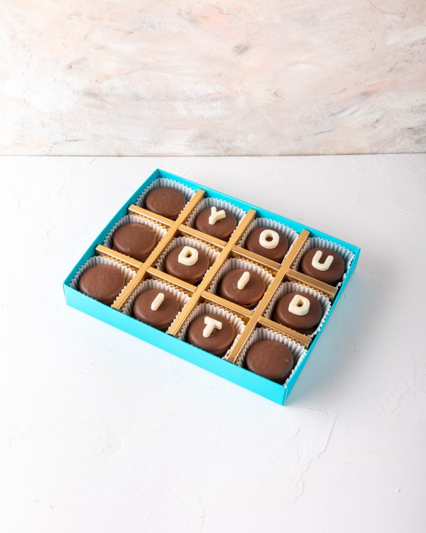 Graduation Chocolate Oreos by NJD