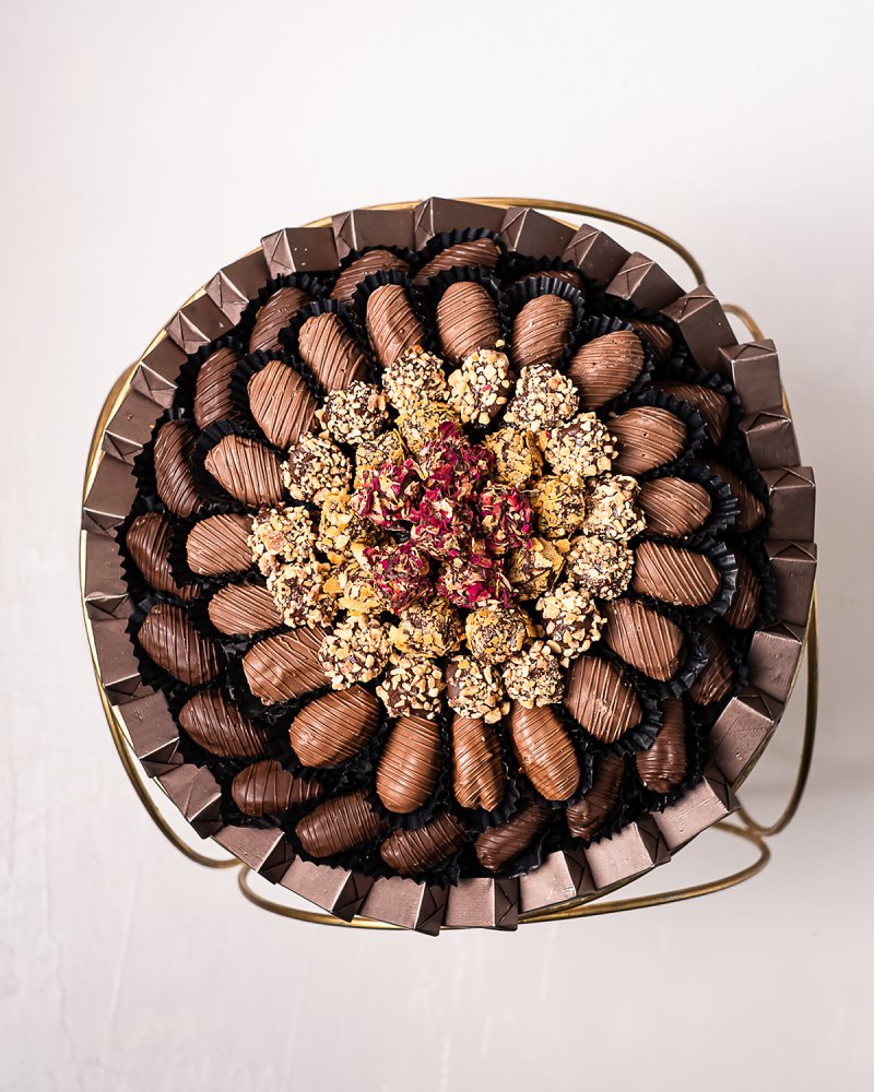 Table Style Arrangement by NJD - Image 2