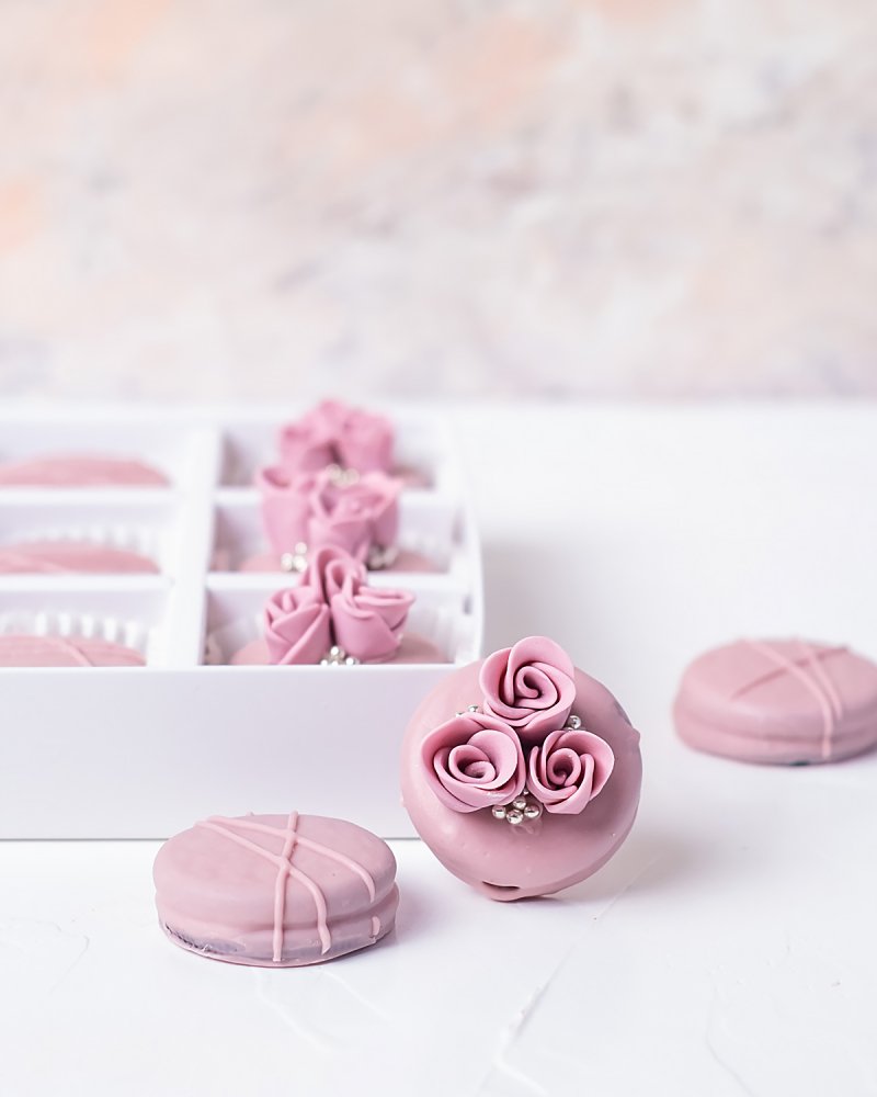 12 Designer Chocolate Covered Oreos - Image 3