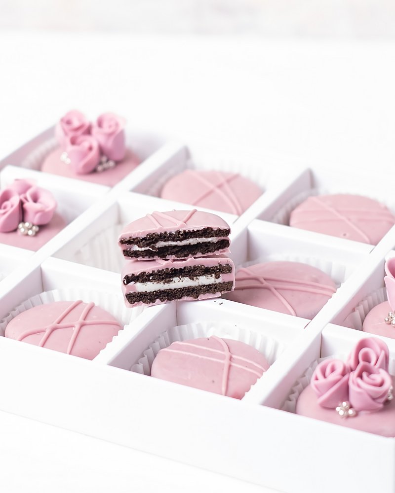 12 Designer Chocolate Covered Oreos - Image 4