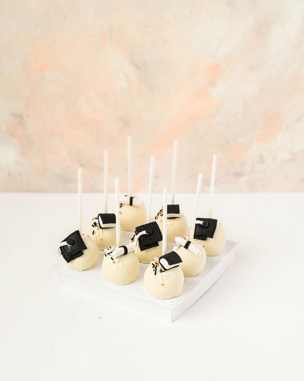 Graduation Cake pops by NJD