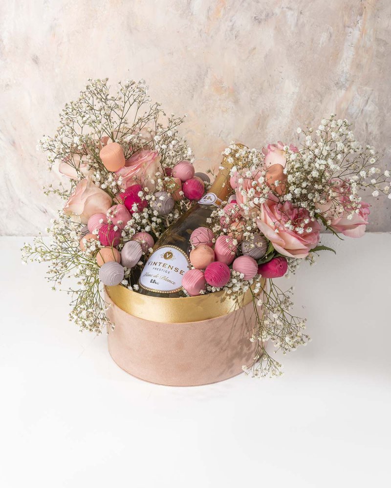 Non Alcoholic Wine, Roses and Desserts Hamper by NJD - Image 2