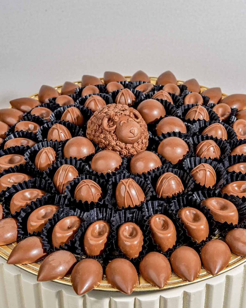 77 Assorted Milk chocolates EID AL ADHA Gift Tray - Image 3