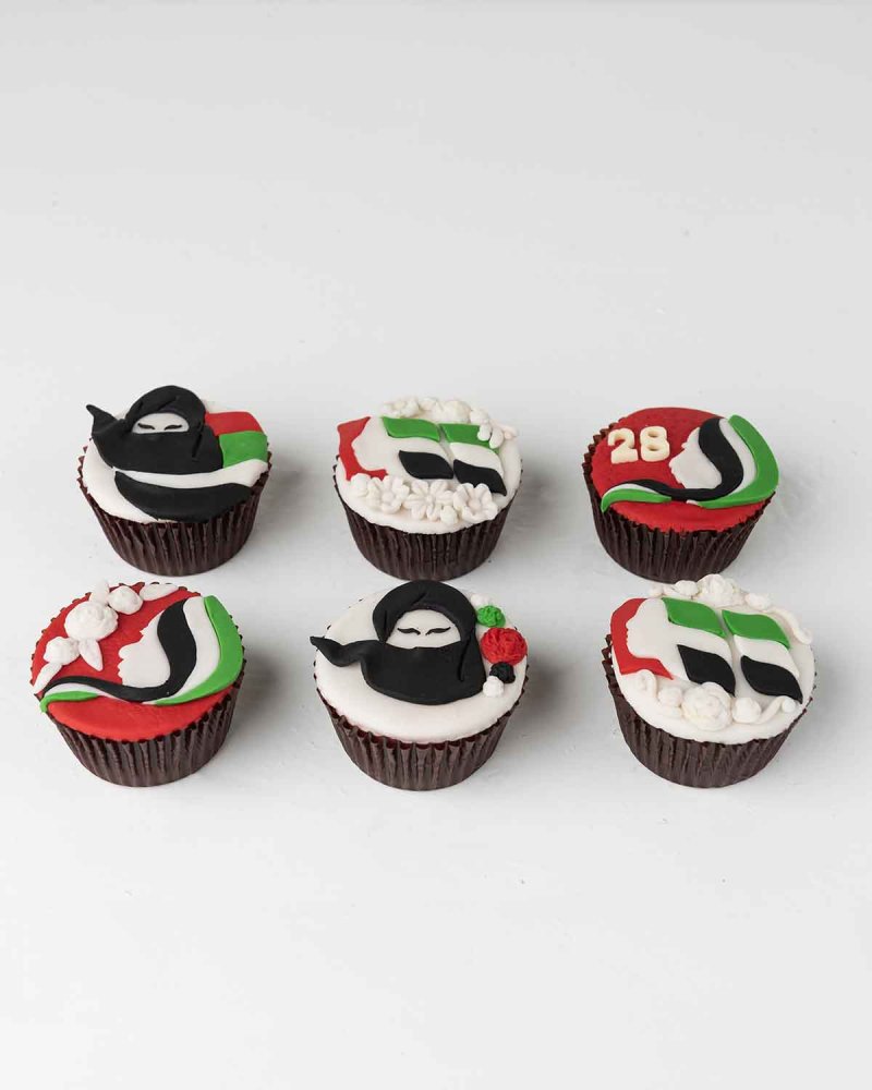 Emirati Women's Day Cupcakes