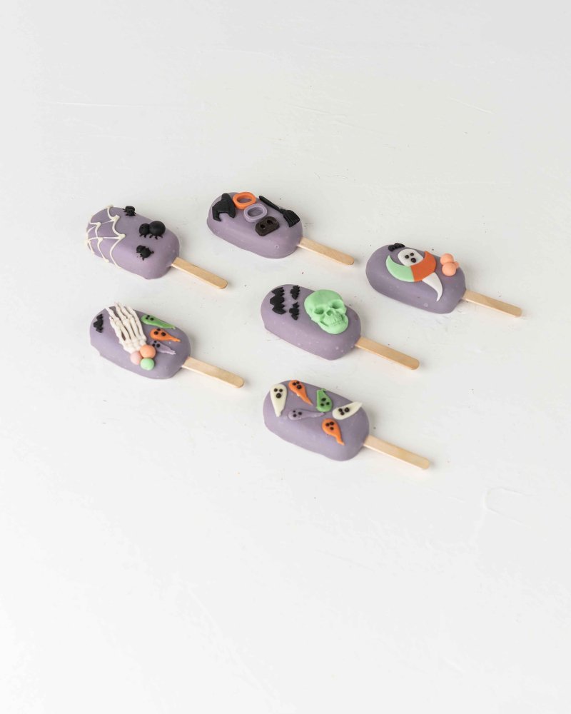 Purple Spooky Cakesicles