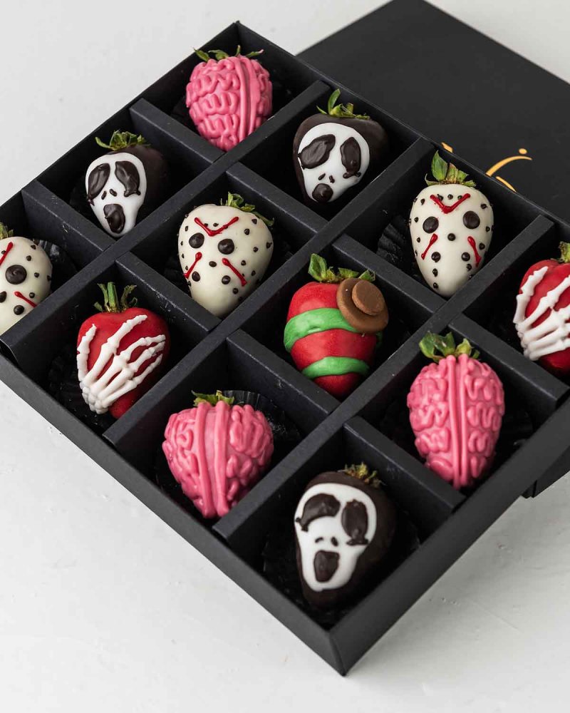 Ghost and Skeleton Chocolate Strawberries - Image 4