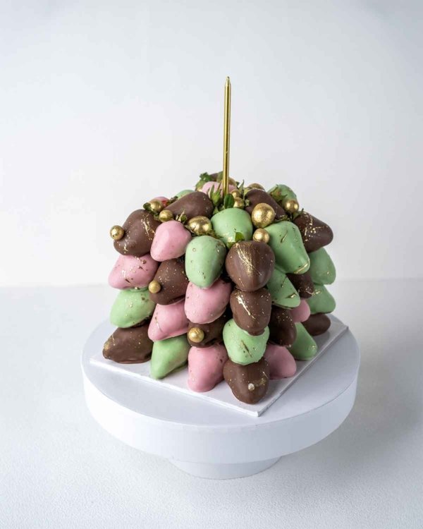 64 Chocolate Strawberries Cube by Cravings Café