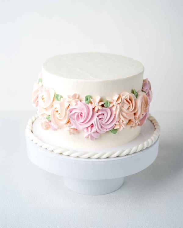 1kg Pastle Elegant Cake by Cravings Café