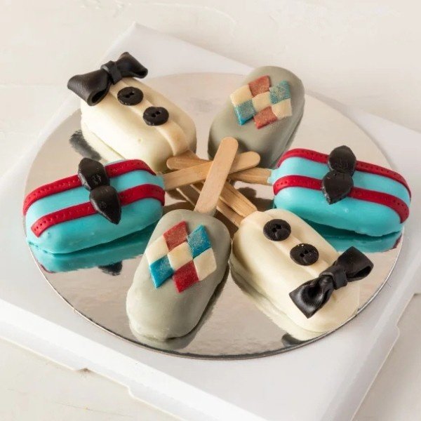 Father's Day Cakesicles by NJD